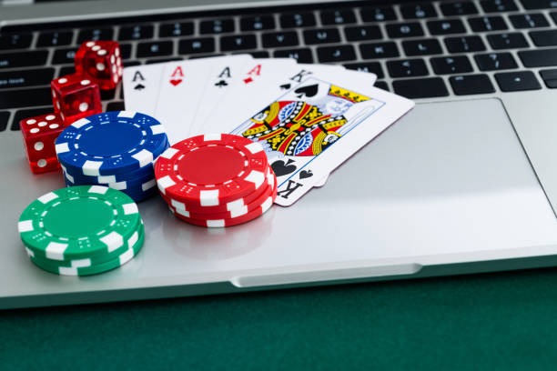 Live dealer revealing Number Pair cards on mobile screen